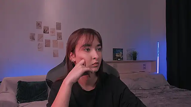 yourfitoviolett webcam