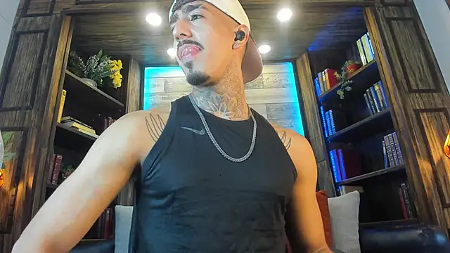 Donovan_Desmond webcam