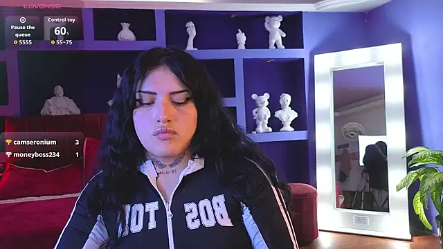 sari_belle webcam
