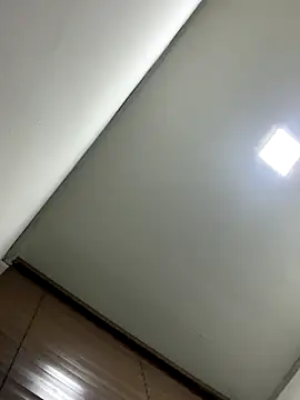 Anyhot_latina