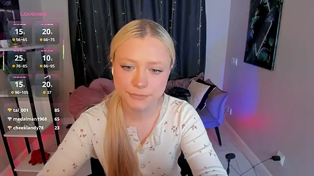 Millie_Vanillies webcam