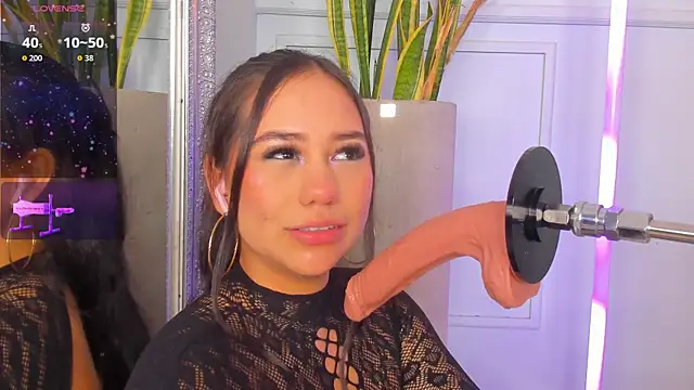 Jazmiinee webcam