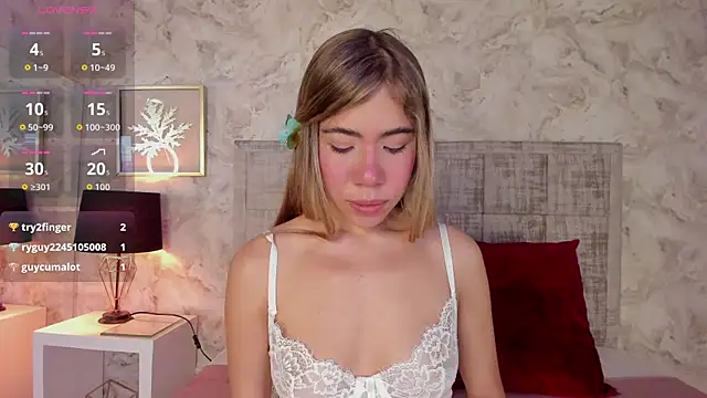 zoespencerr webcam