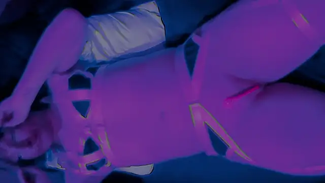 Moonless_Joy webcam