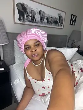 NaughtyKelly28 webcam