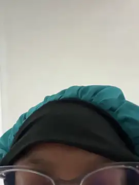 Curly_lily webcam