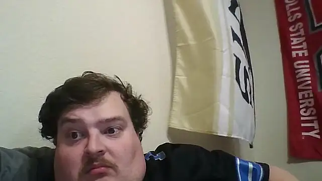 YelpedAverting webcam