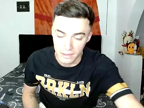 Ken_bigcock77 webcam