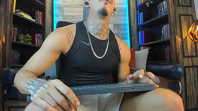 Donovan_Desmond webcam