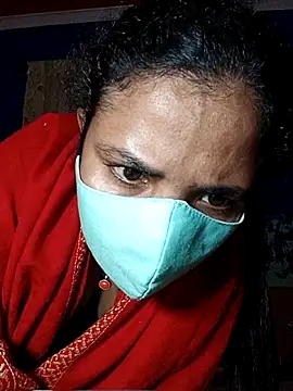 HotAishaa webcam