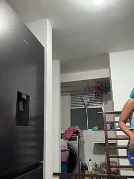 Curly_lily webcam