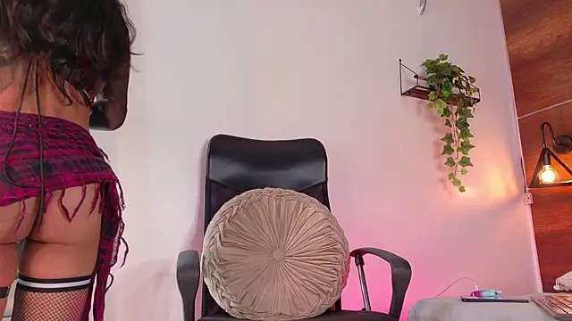 TiffValentinee_ webcam