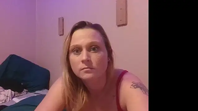 Queen2454 webcam