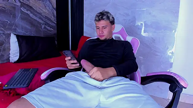alan-smith1 (M twink) - Helicopter dick