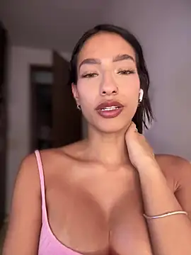 DulceLenns webcam
