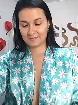 elena_jonees