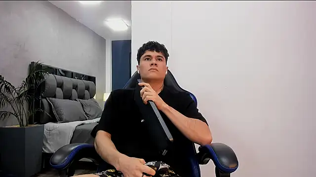 roan_birkin webcam