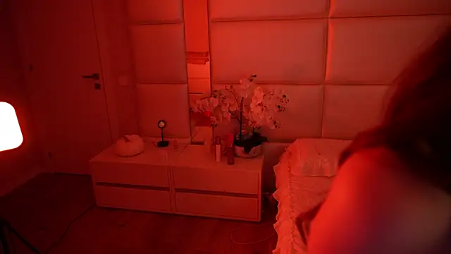 lilly_colins (F teen) - 2 min control who closes the goal <3