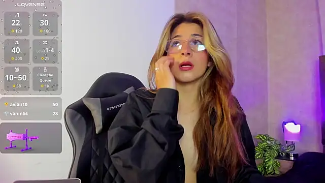 Sara_Roades webcam