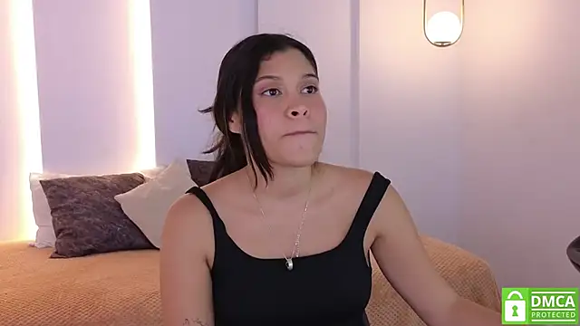 nami_hot04 webcam