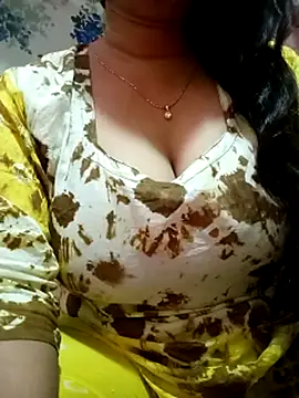 jaanu_jaanvi (F milf) - To buy a dildo 🍻