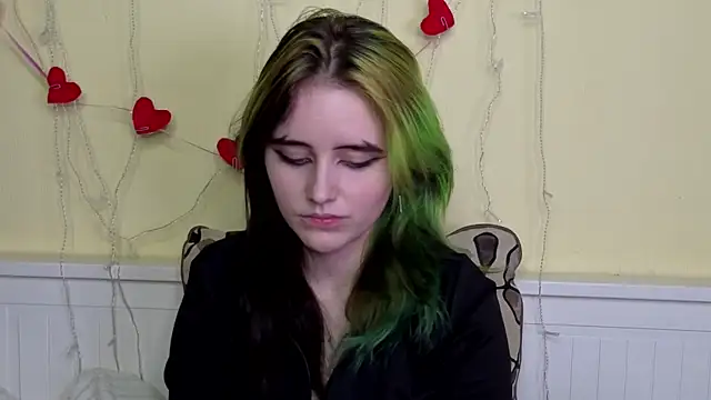 portiahedge (F teen) - bare shoulders for you