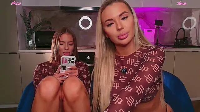 alexisgraysx (Ask my age) - fingering in pussy both girls