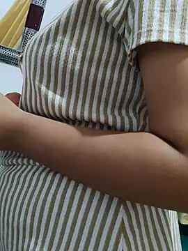 rihame07 (F milf) - دلع ناااار 🛀🥒