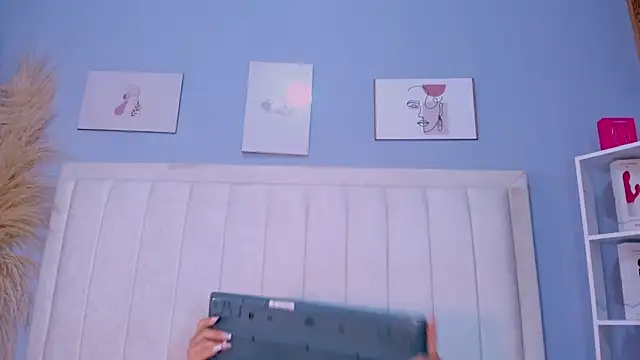 Paula-Brown1 webcam