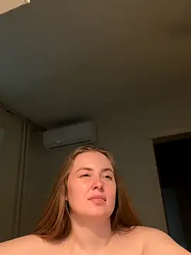 DeniMilkyyyyy webcam
