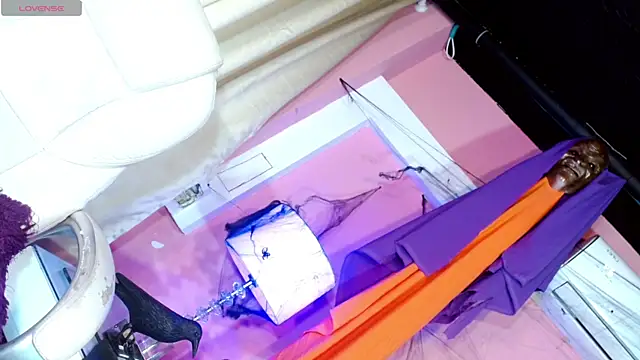 _IsabellaRousse webcam