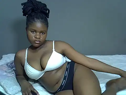 YoungBooby webcam