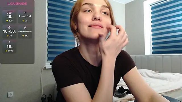 emiliarhodes (T young) - CUMSHOW