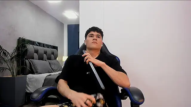 roan_birkin webcam