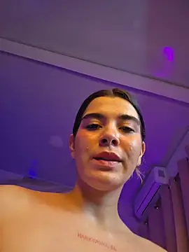 -Nahomi- webcam