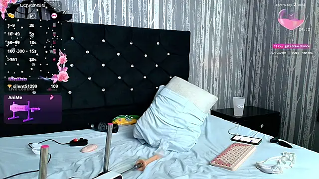 Alicee_Moonn webcam