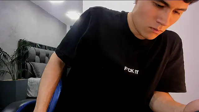 roan_birkin webcam