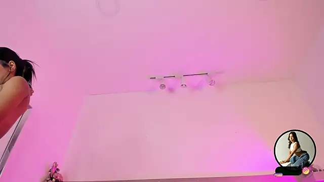 Ivana_Hall webcam