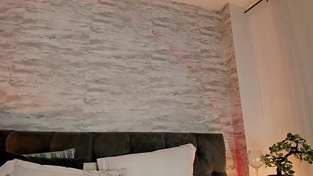 Anneth__M webcam