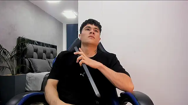 roan_birkin webcam