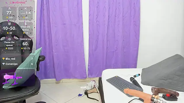 lilybaudyn_ webcam