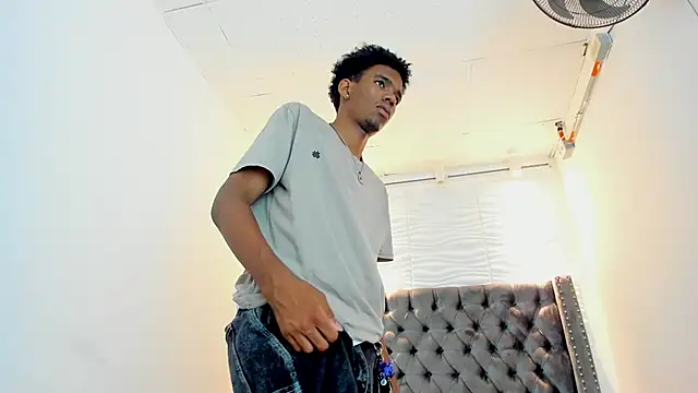 nero_reyd webcam