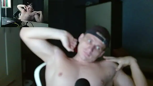 PoliglotJoe webcam