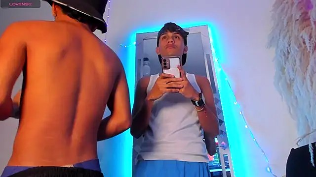 milo_crave webcam