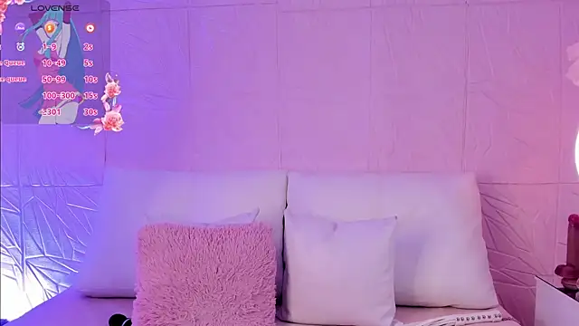 Liz_grey_ webcam