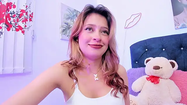 Kyvella_Myric webcam