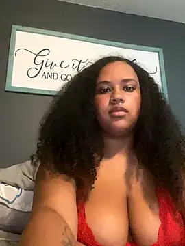 nicolette356