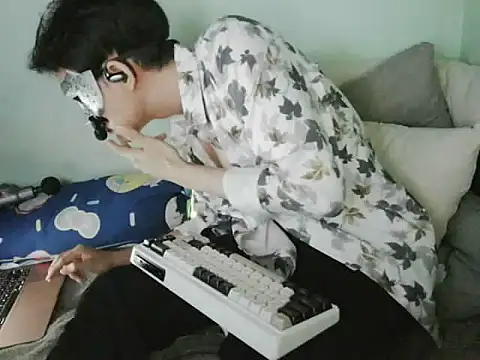 boyhigh1997 webcam