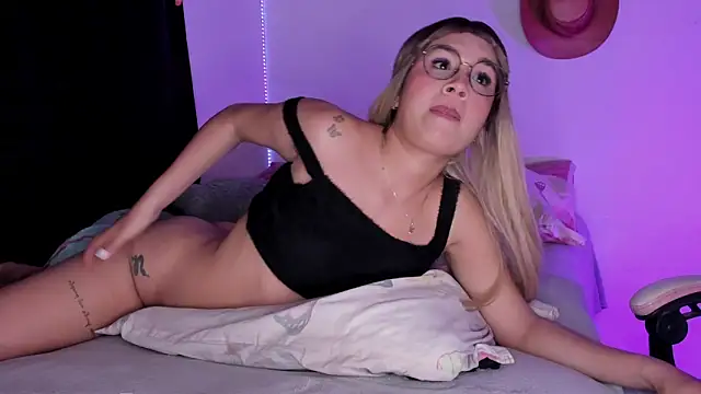 AmeliaR webcam