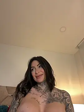 Iam_Annii webcam